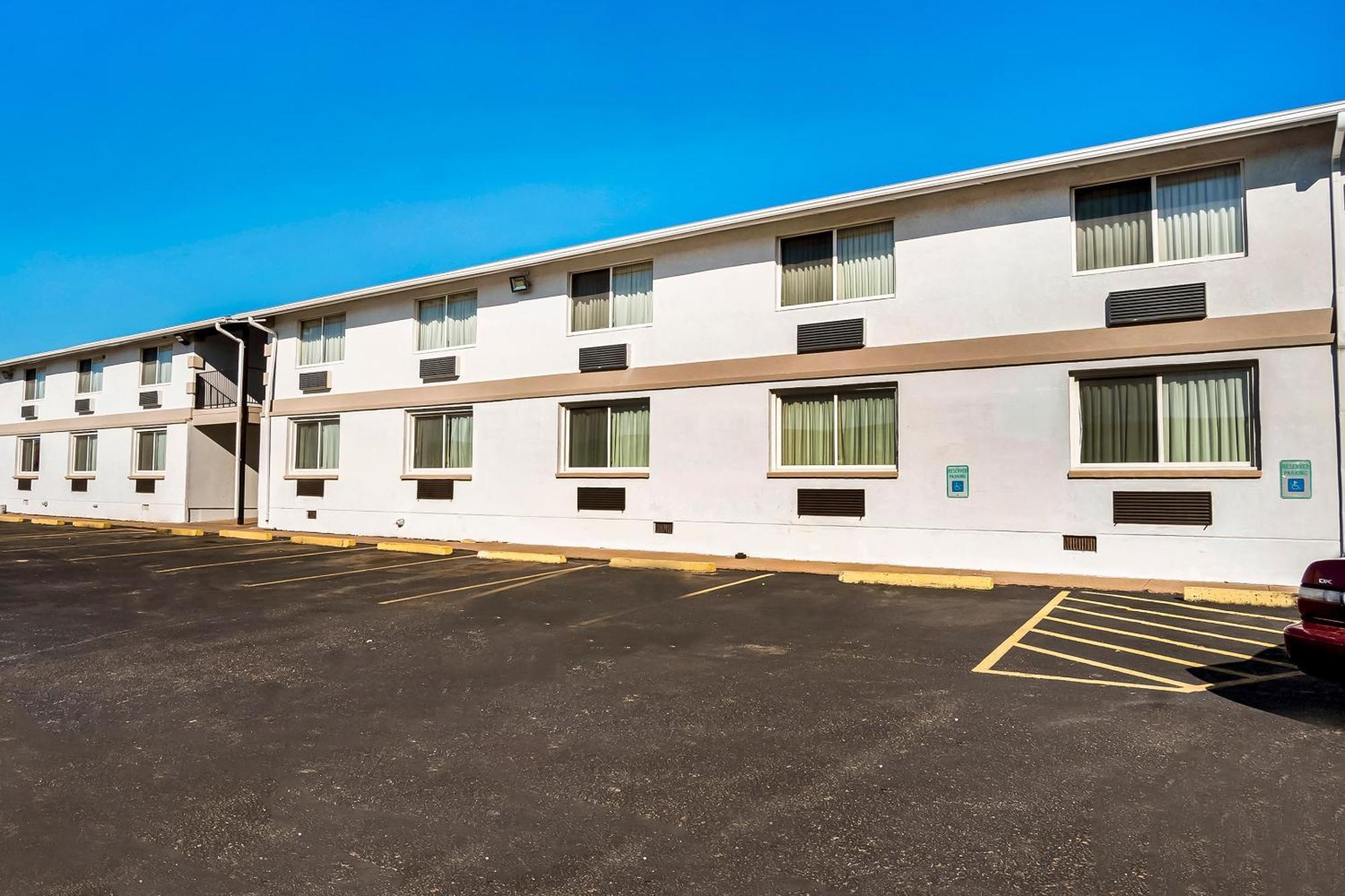 Oyo Townhouse Dodge City Ks Zewnętrze zdjęcie