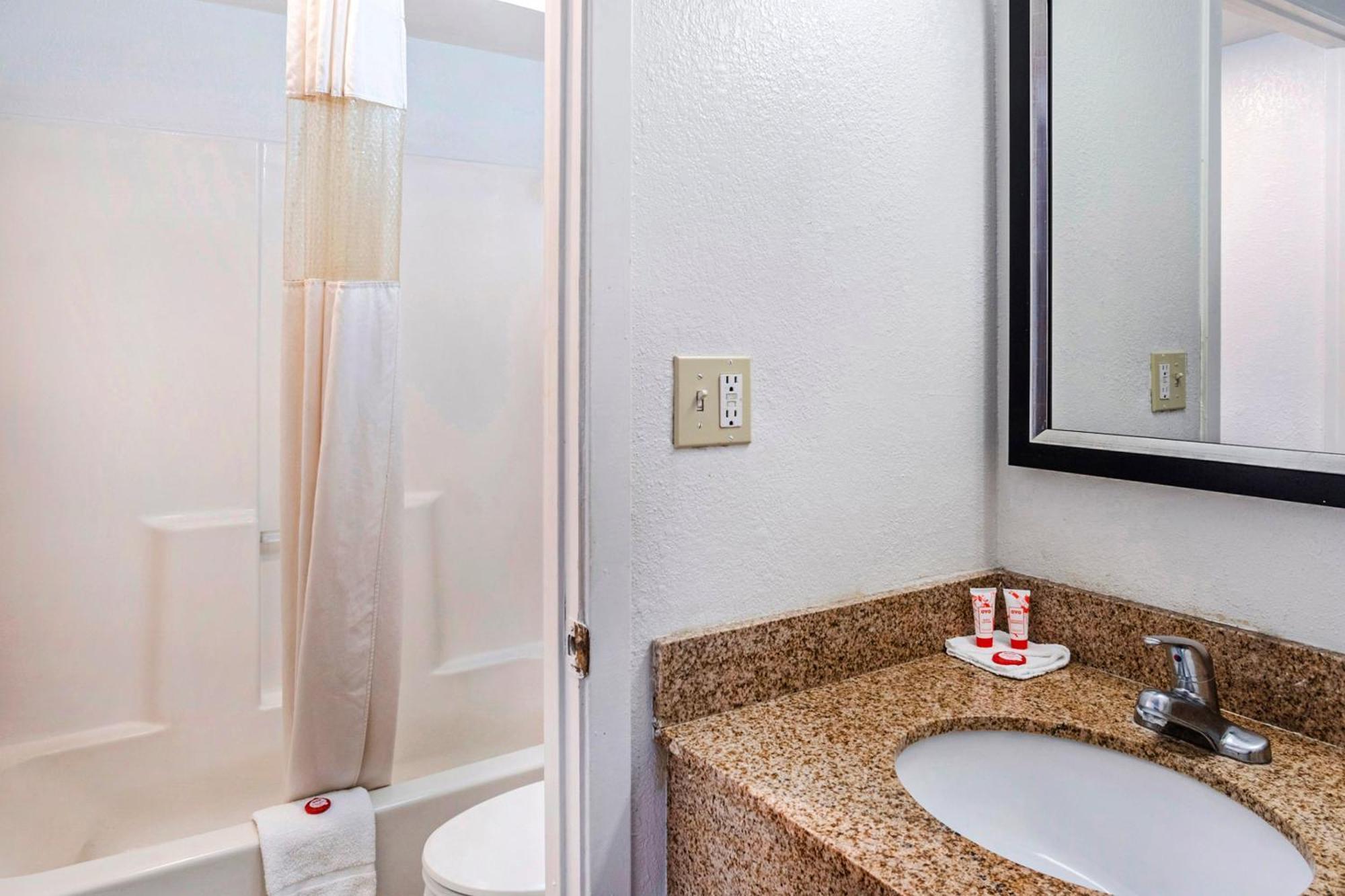 Oyo Townhouse Dodge City Ks Zewnętrze zdjęcie