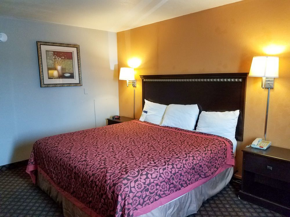 Oyo Townhouse Dodge City Ks Zewnętrze zdjęcie