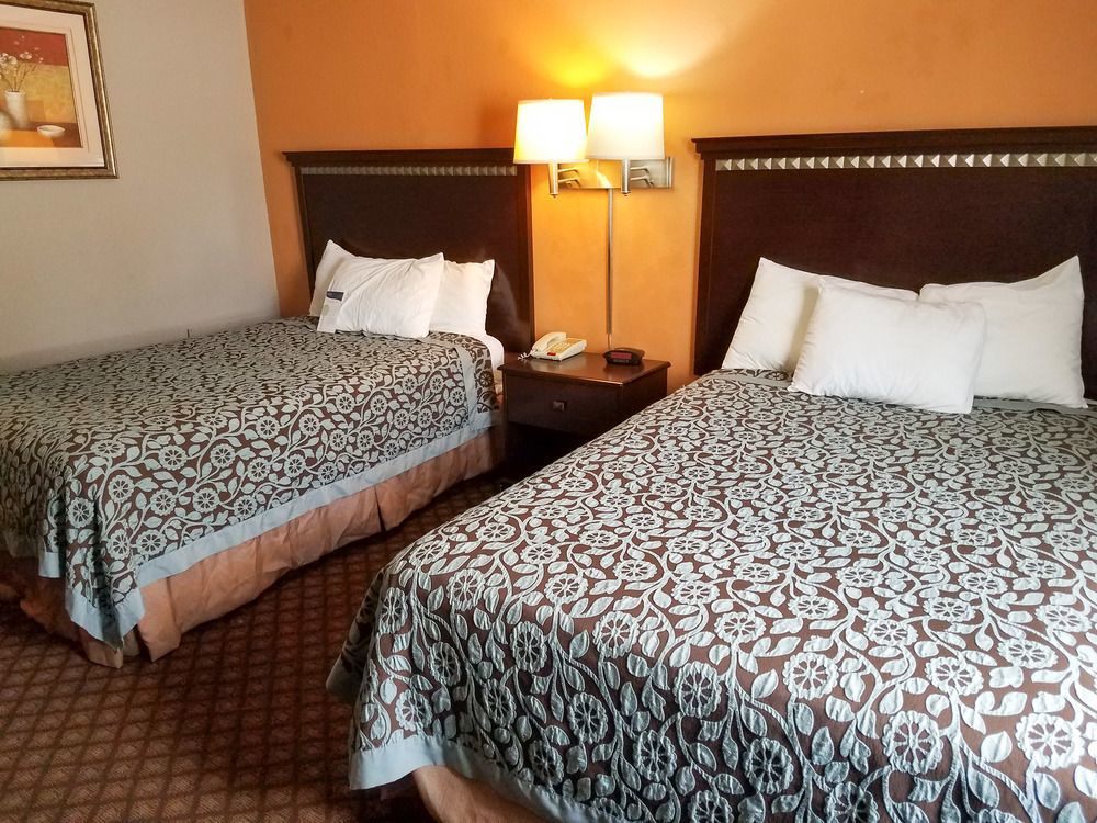 Oyo Townhouse Dodge City Ks Zewnętrze zdjęcie