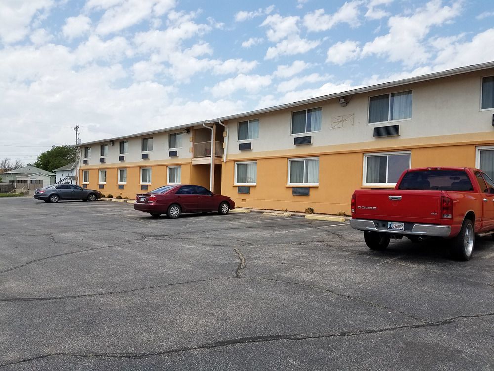 Oyo Townhouse Dodge City Ks Zewnętrze zdjęcie